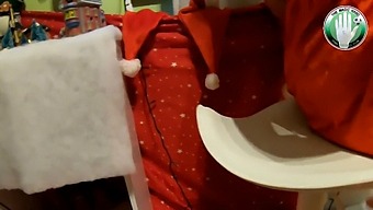 Santa Gets Jerked Off By Mrs. Claus