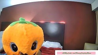 Honey'S Cosplay Room: Mr.Pumpkin And The Princess Share Erotic Encounter - Part 1